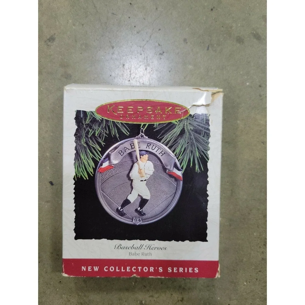 1994 Hallmark Keepsake Ornament Baseball Heroes‎ Babe Ruth Collector's Series